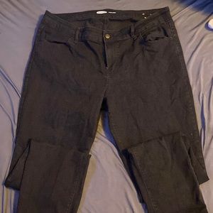 Black old navy skinny jeans